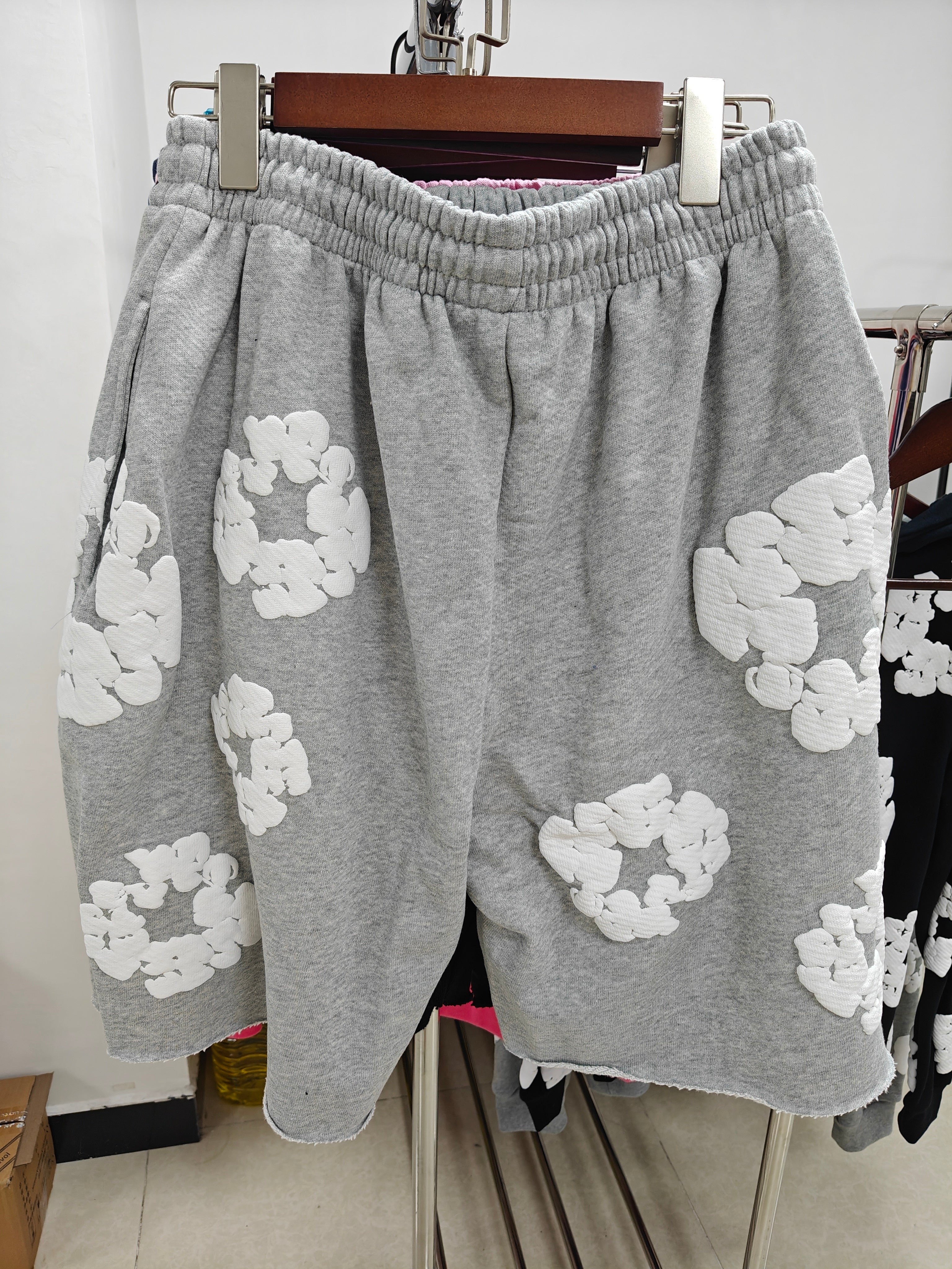 DENIM SHORTS (GRAY)