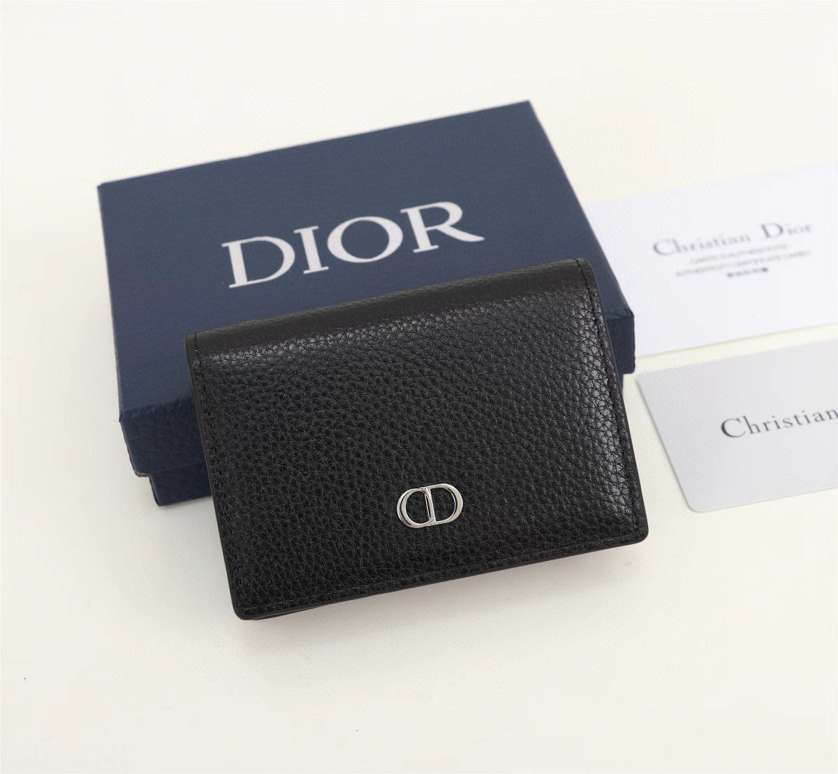 DIOR