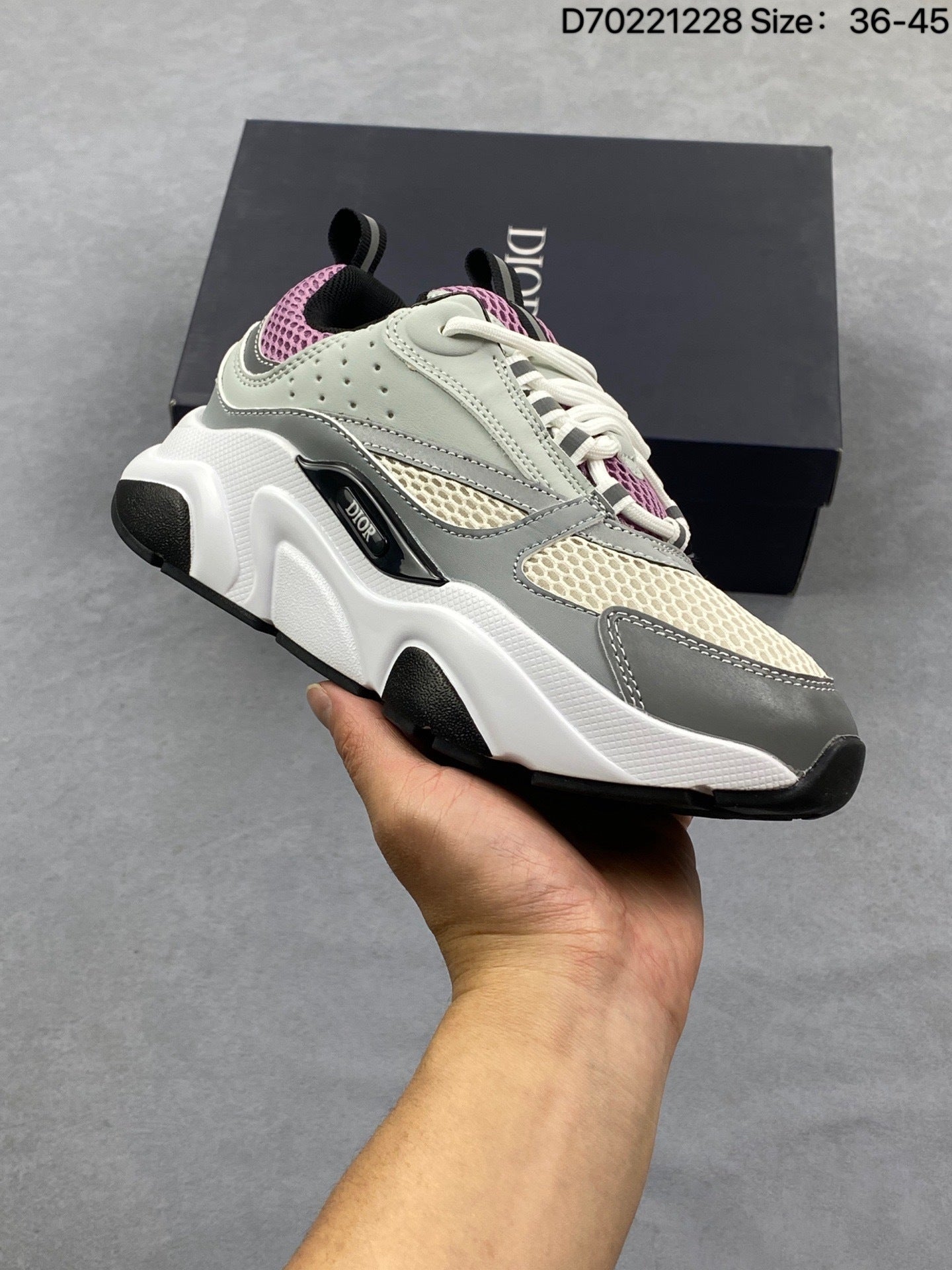 DIOR