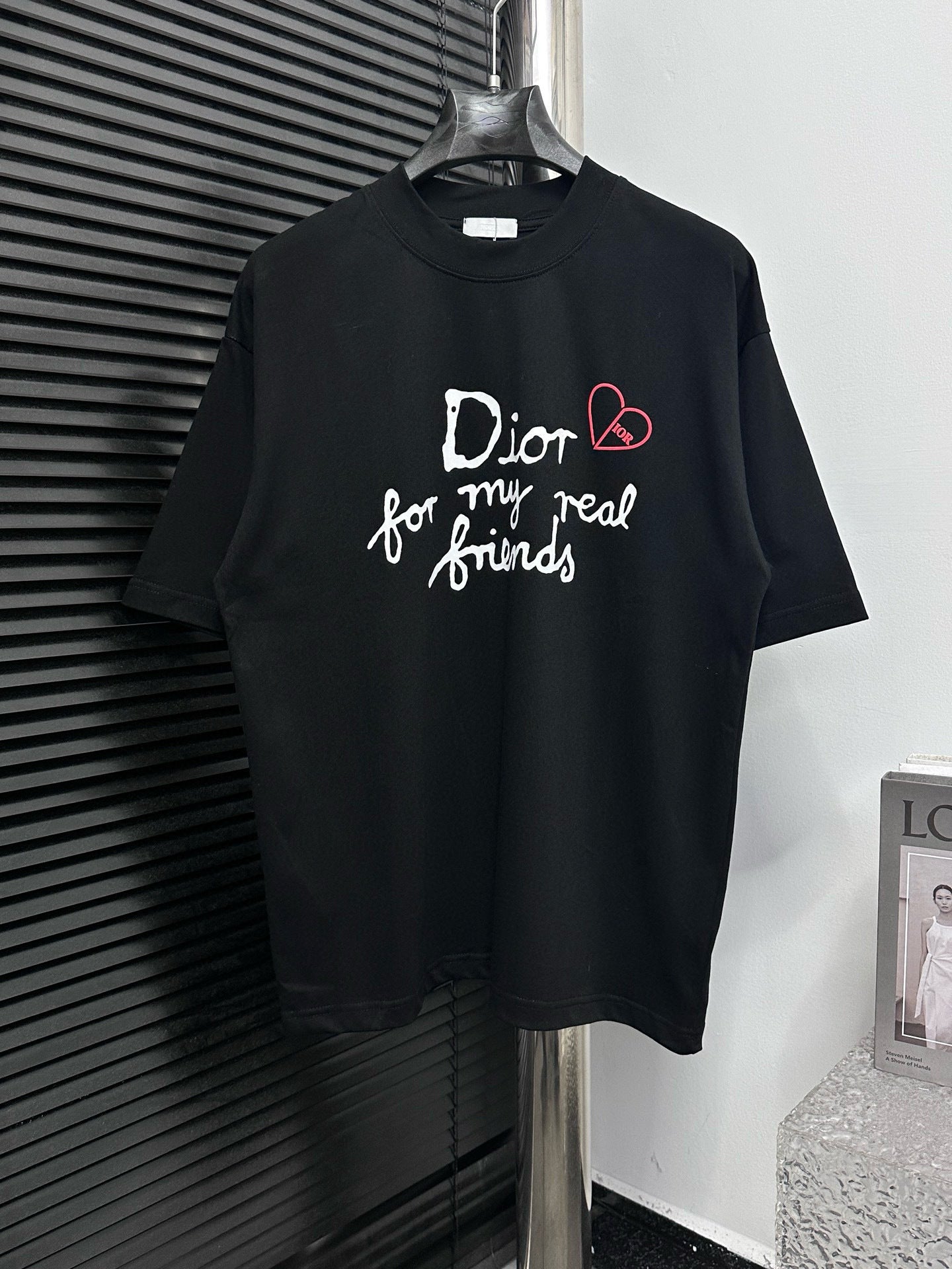 DIOR