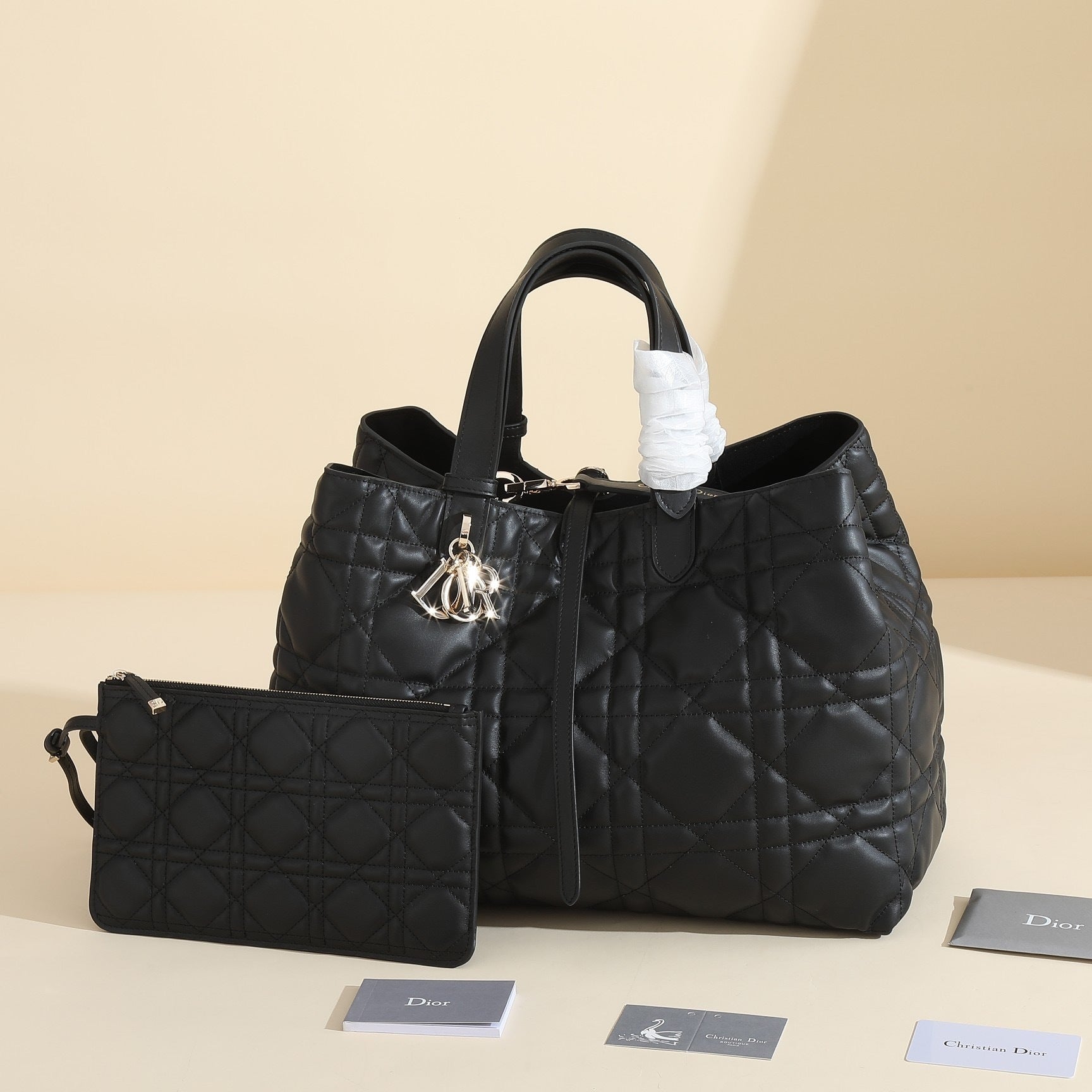 DIOR
