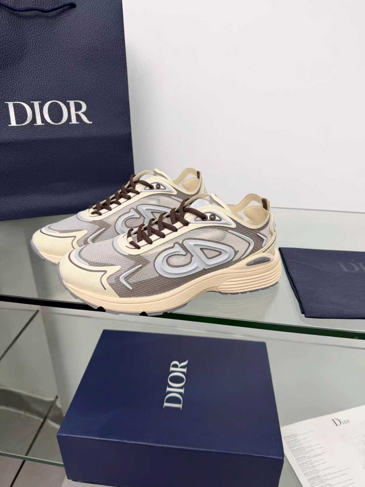DIOR
