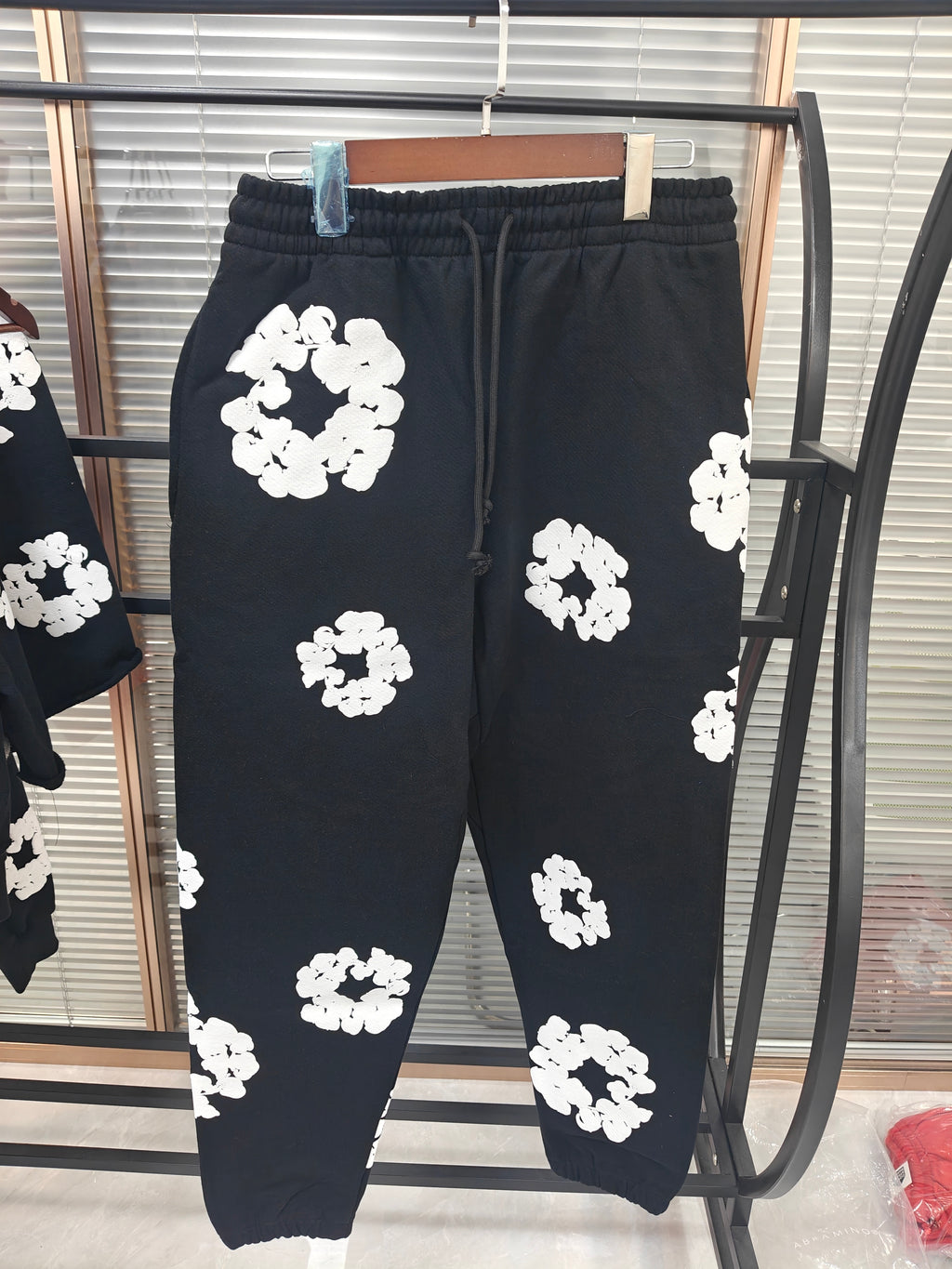 DENIM SWEATPANTS (BLACK)