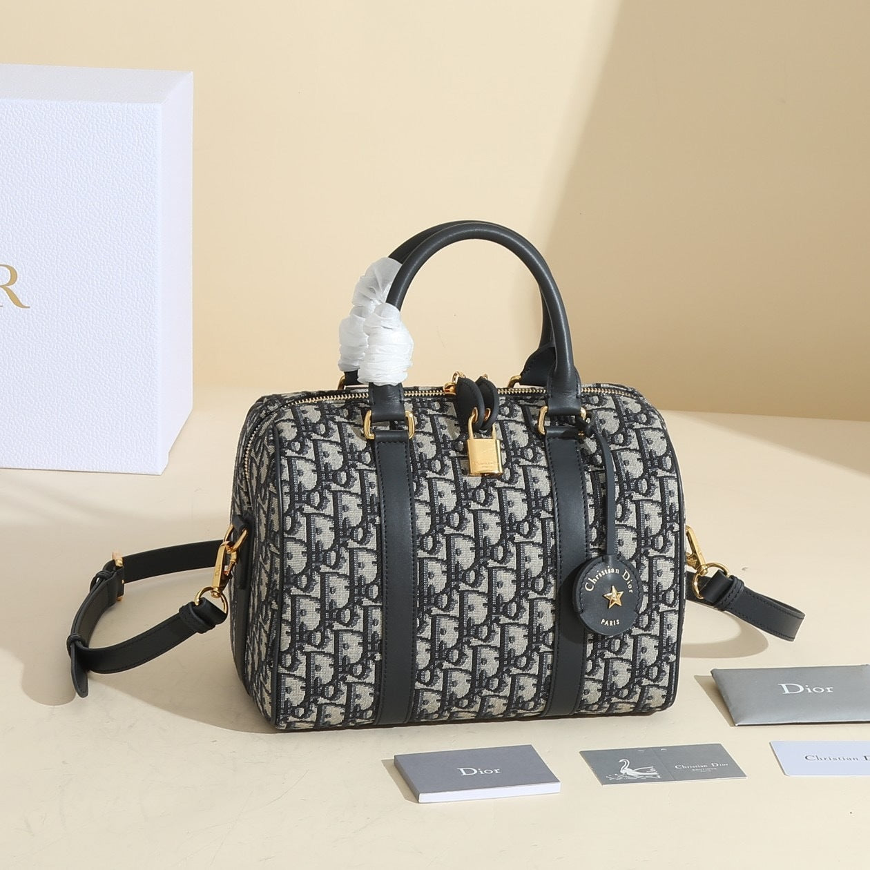 DIOR