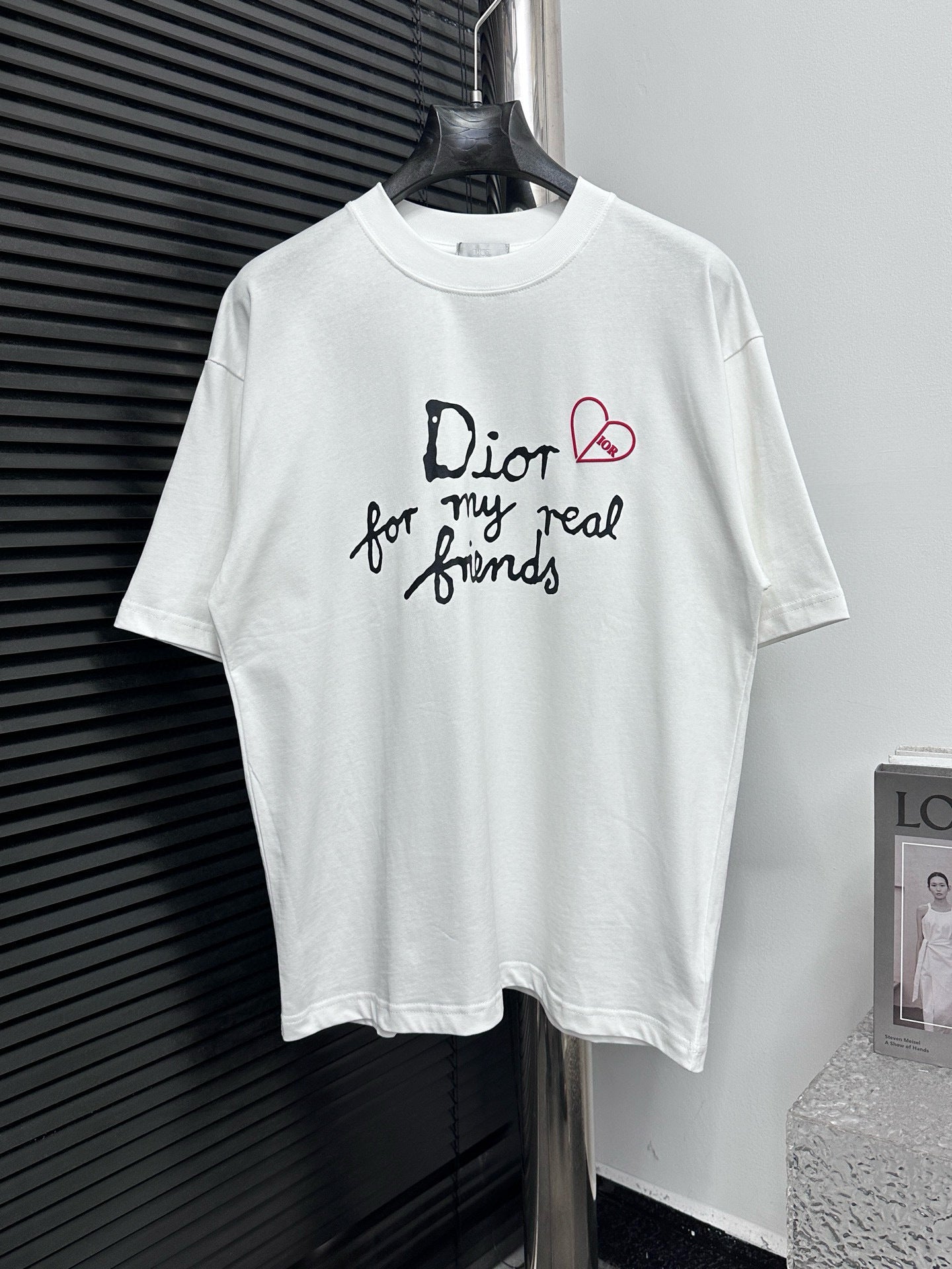 DIOR