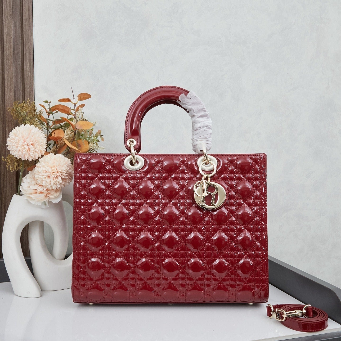DIOR