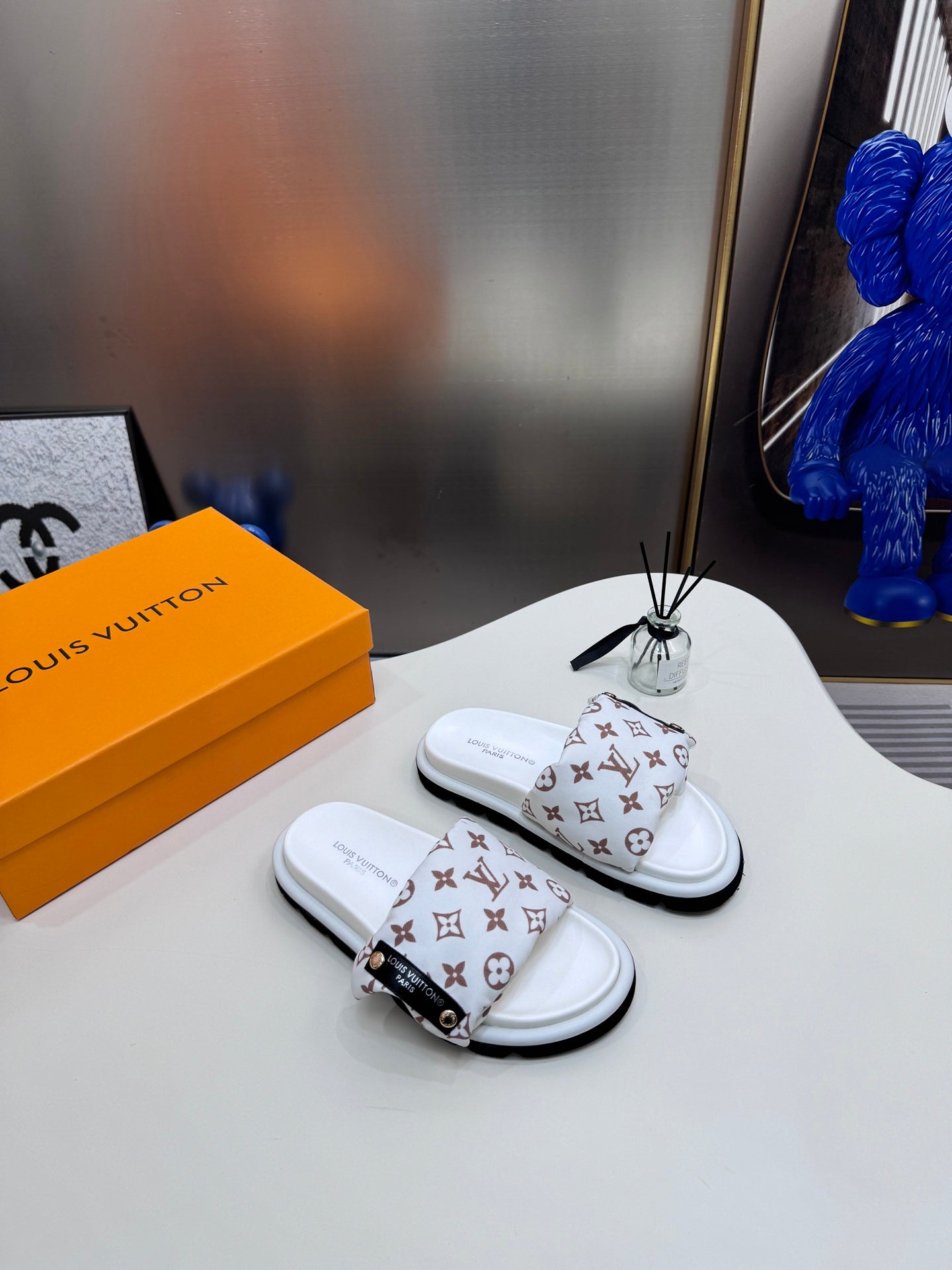 LV