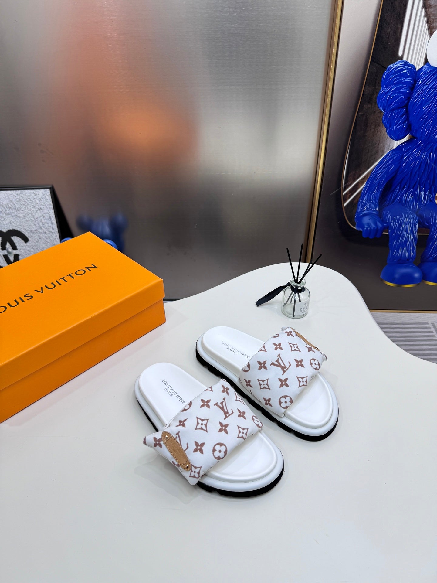 LV