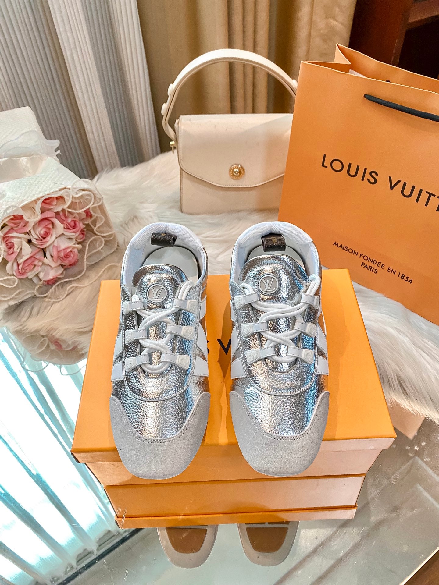 LV
