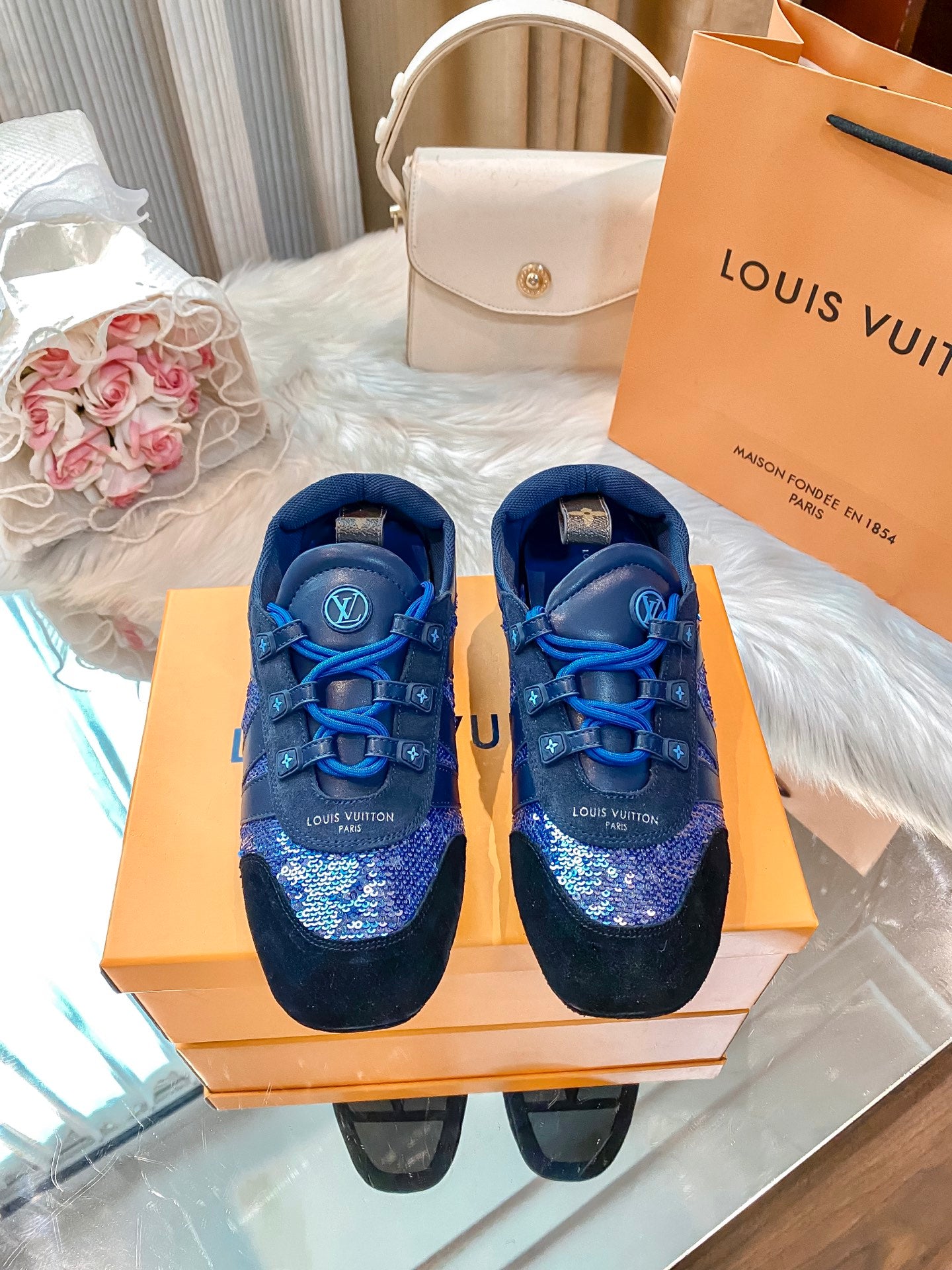 LV