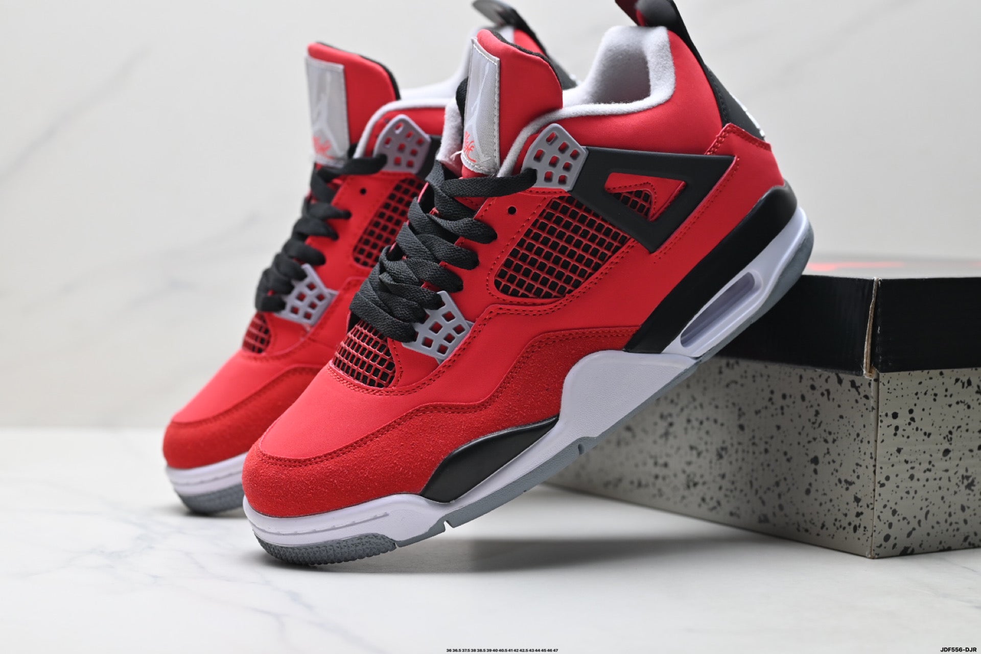 AIR JORDAN