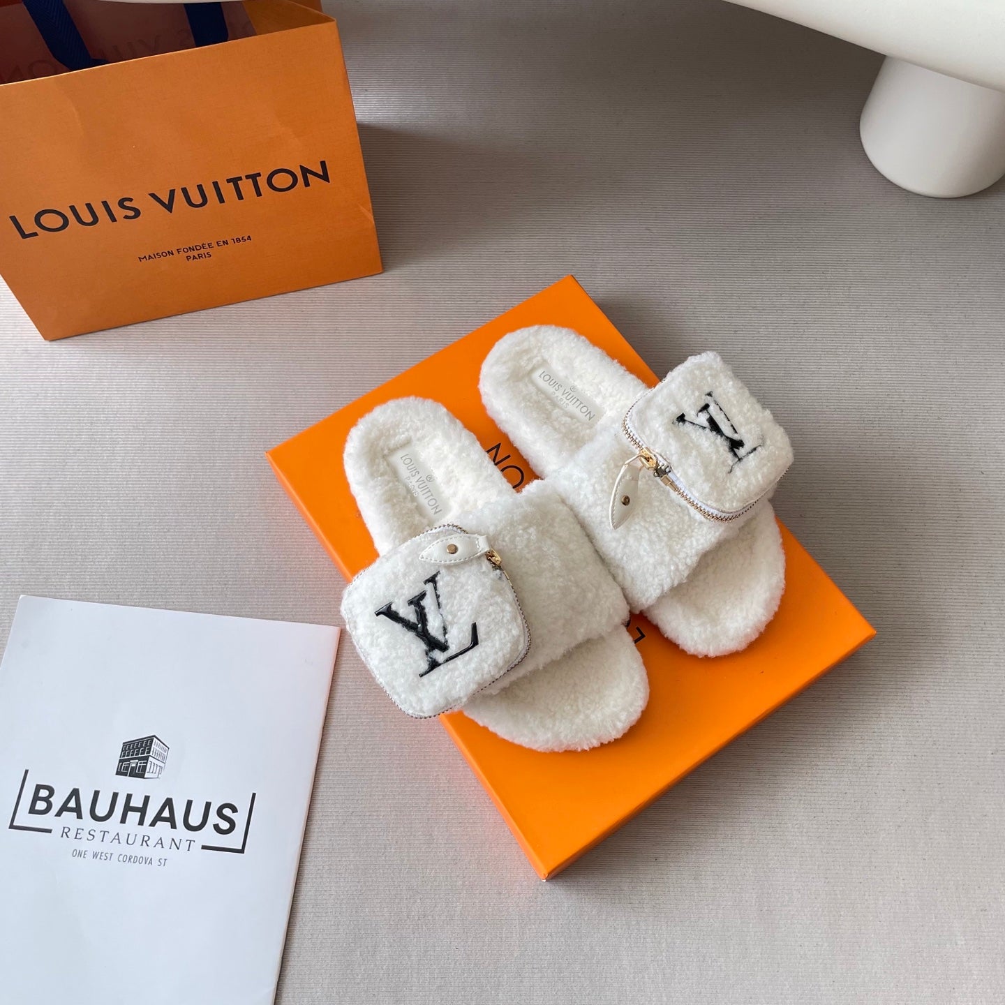 LV