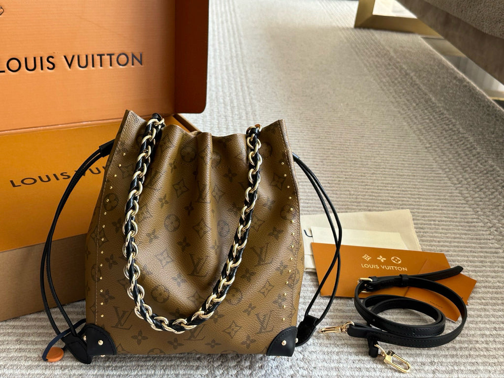 Louis Vuitton NéoNoé MM Bucket Bag
