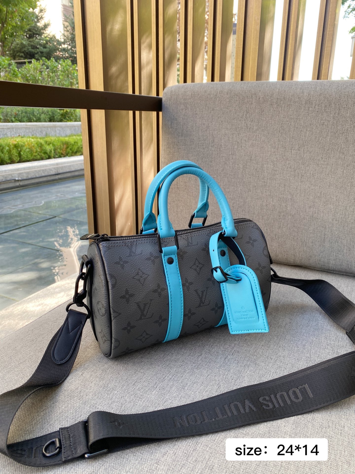 Louis Vuitton Keepall Bandoulière XS