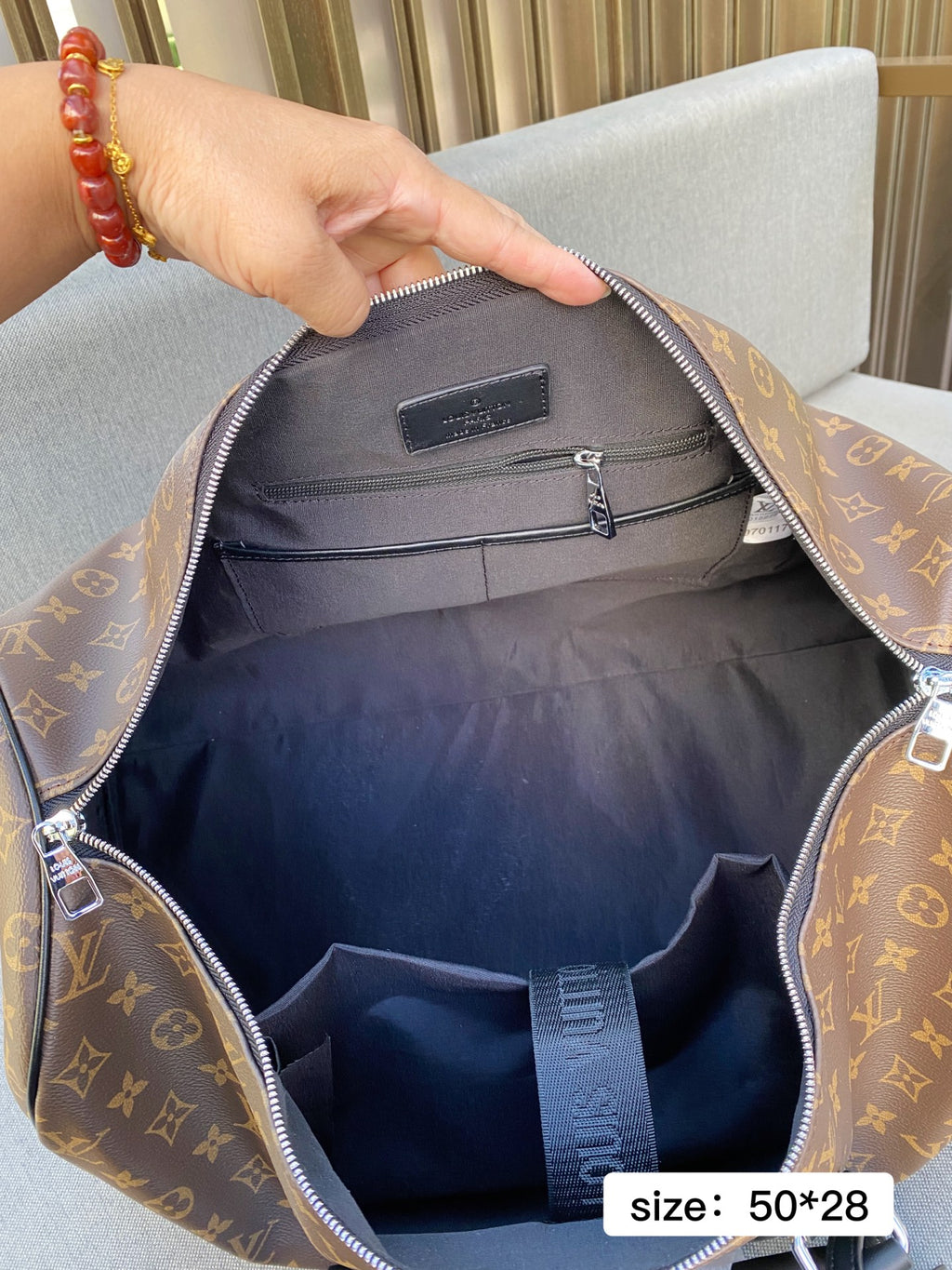 Louis Vuitton Keepall Bandoulière 50