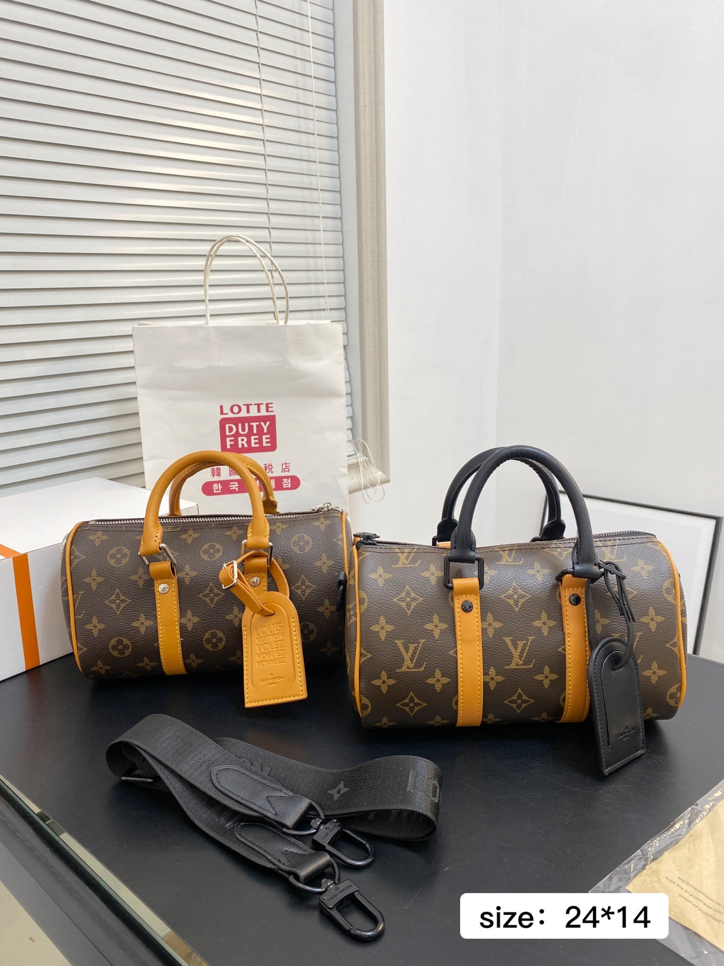 Louis Vuitton Keepall Bandoulière XS