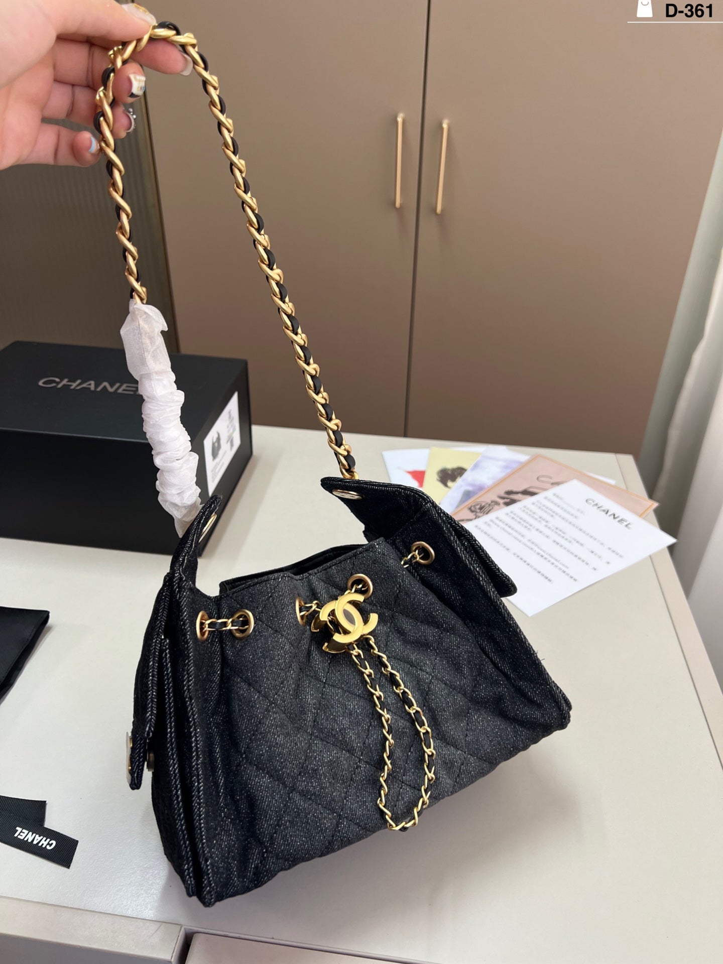 e Chanel Drawstring Bucket Bag