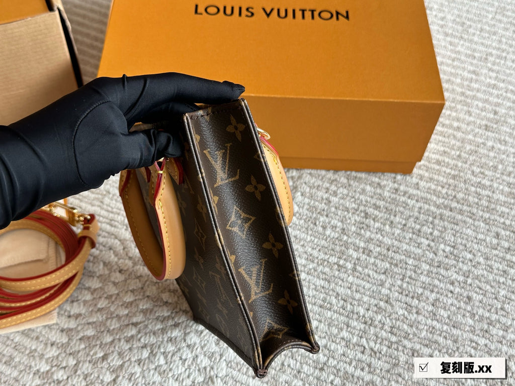 Louis Vuitton Monogram Petite Sac Plat