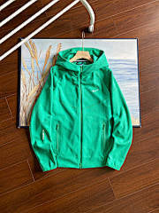 Nike – Green Windbreaker Jacket