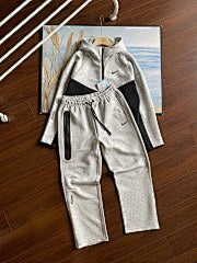 Nike – Off-White Track Set